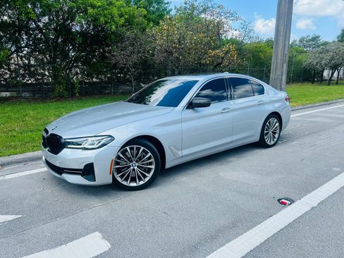 Used 2021 BMW 540i w/ Convenience Package RWD image 1