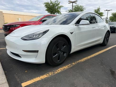Used 2020 Tesla Model 3 Long Range image 2