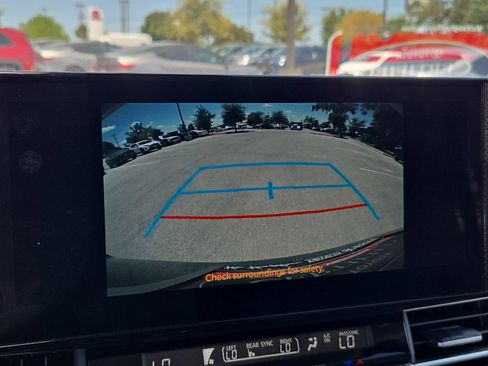 Certified 2026 Toyota Sienna XLE FWD image 19