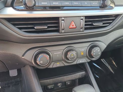 Used 2024 Kia Forte LXS image 29