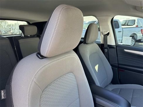 Certified 2022 Ford Escape SE image 36
