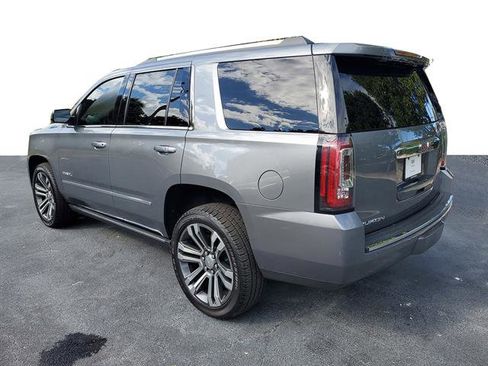 Used 2020 GMC Yukon Denali w/ Denali Premium Package image 3