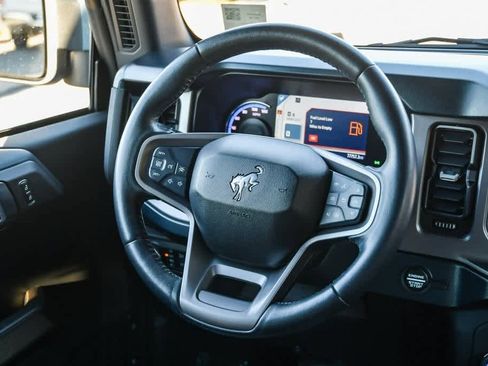 Used 2022 Ford Bronco Outer Banks image 13