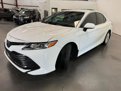 Used 2018 Toyota Camry LE w/ Convenience Package image 26