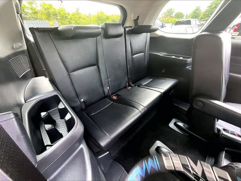 Used 2025 Toyota Grand Highlander AWD Hybrid image 16