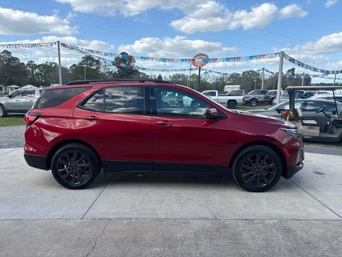 Used 2022 Chevrolet Equinox RS FWD image 4
