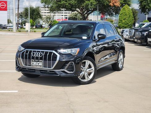 Used 2020 Audi Q3 2.0T Premium AWD/4WD image 1