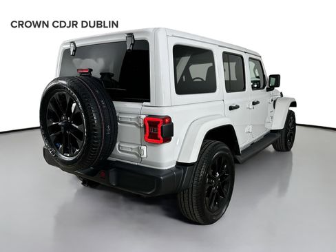 Certified 2023 Jeep Wrangler Unlimited Sahara w/ Cold Weather Group AWD/4WD image 5