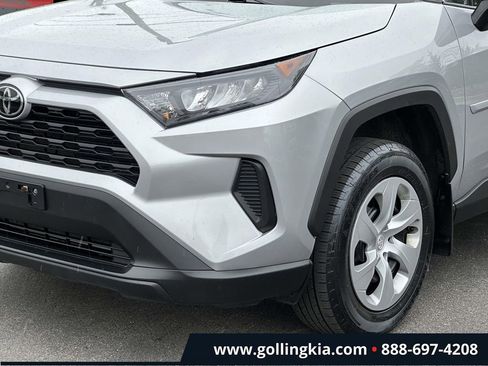Used 2022 Toyota RAV4 LE AWD/4WD image 6