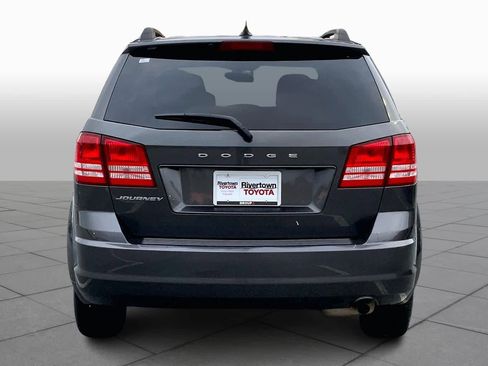 Used 2018 Dodge Journey SE w/ Popular Equipment Group image 4