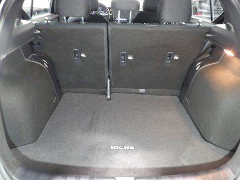 Used 2024 Nissan Kicks S FWD image 8