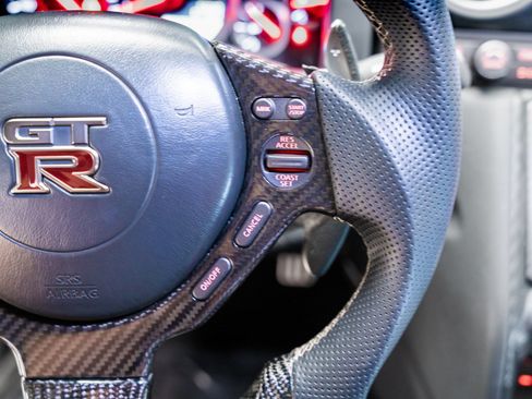 Used 2015 Nissan GT-R Premium AWD/4WD image 48