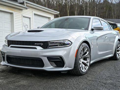 Used 2020 Dodge Charger SRT Hellcat w/ Navigation & Travel Group image 14