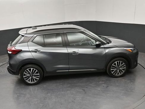 Used 2024 Nissan Kicks SR image 29
