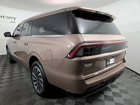 New 2025 Lincoln Navigator L Black Label image 7