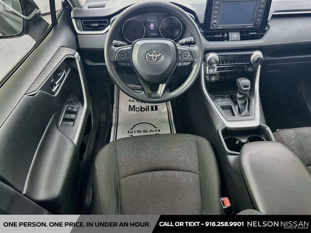 Used 2020 Toyota RAV4 XLE FWD image 20