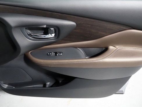 Used 2024 Nissan Murano Platinum w/ Cargo Package image 61