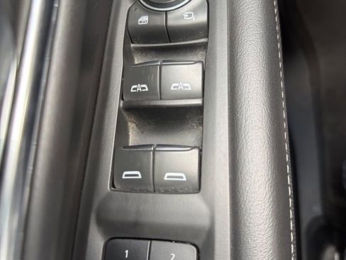 Used 2023 Chevrolet Suburban Premier AWD/4WD image 7