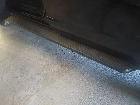 Used 2024 Ford Expedition Max XLT image 17