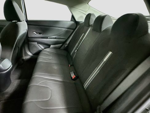 Used 2021 Hyundai Elantra SEL FWD image 26