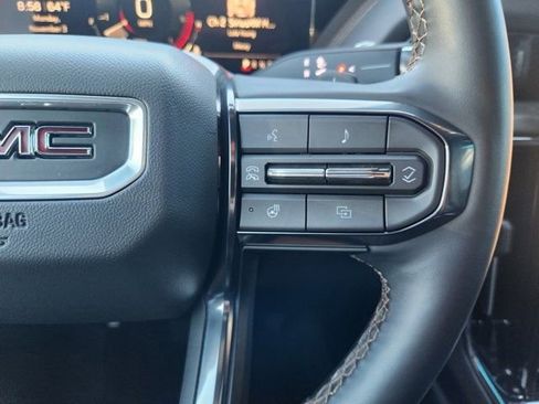 Used 2025 GMC Yukon XL AT4 w/ AT4 Premium Package image 32