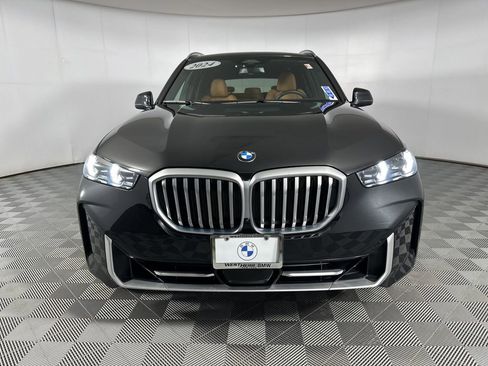 Certified 2024 BMW X5 xDrive40i w/ Parking Assistance Package AWD/4WD image 7