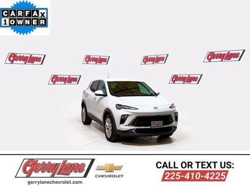 Certified 2025 Buick Encore GX Preferred FWD image 1