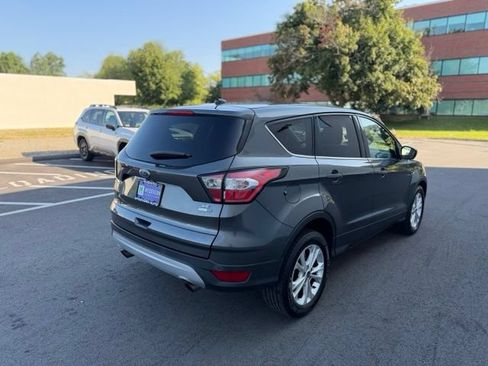 Used 2017 Ford Escape SE AWD/4WD image 5