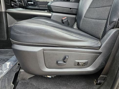 Used 2018 RAM 2500 Big Horn w/ Sport Appearance Group image 14