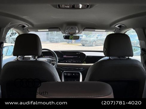 Used 2025 Audi Q5 Premium w/ Convenience Package AWD/4WD image 18