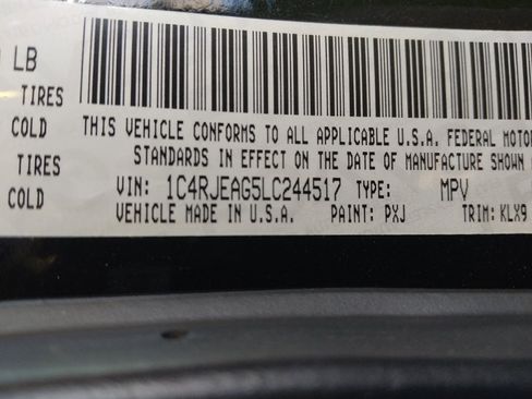 Used 2020 Jeep Grand Cherokee Laredo w/ Laredo X Package RWD image 33