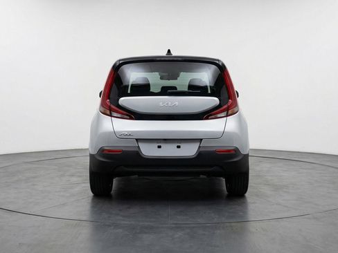 Used 2025 Kia Soul LX w/ LX Technology Package image 7