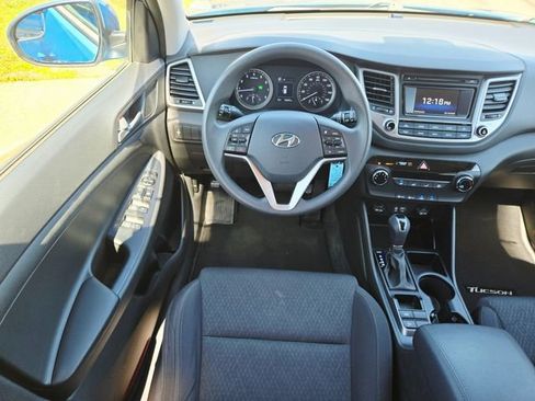 Used 2017 Hyundai Tucson SE image 11