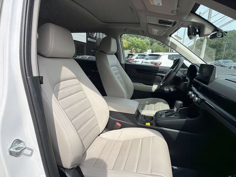 Used 2024 Honda CR-V EX-L image 25