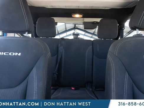 Used 2015 Jeep Wrangler Unlimited Rubicon AWD/4WD image 13