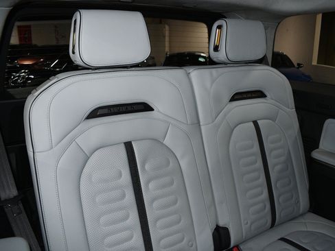 Used 2023 Rivian R1S Launch Edition AWD/4WD image 22