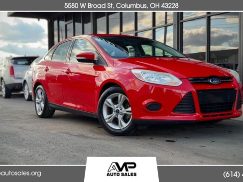 Used 2014 Ford Focus SE w/ SE Winter Package FWD image 1
