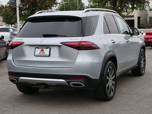 Used 2025 Mercedes-Benz GLE 350 4MATIC image 4
