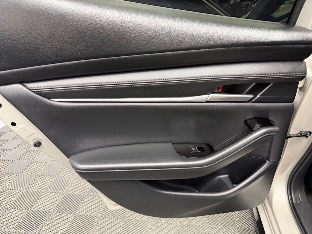 Used 2025 MAZDA MAZDA3 s Sport FWD image 41