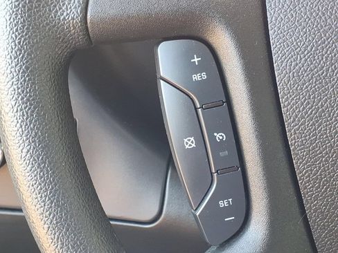 Used 2024 GMC Savana 2500 w/ Driver Convenience Package RWD image 8