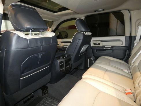 Used 2022 RAM 2500 Limited image 29