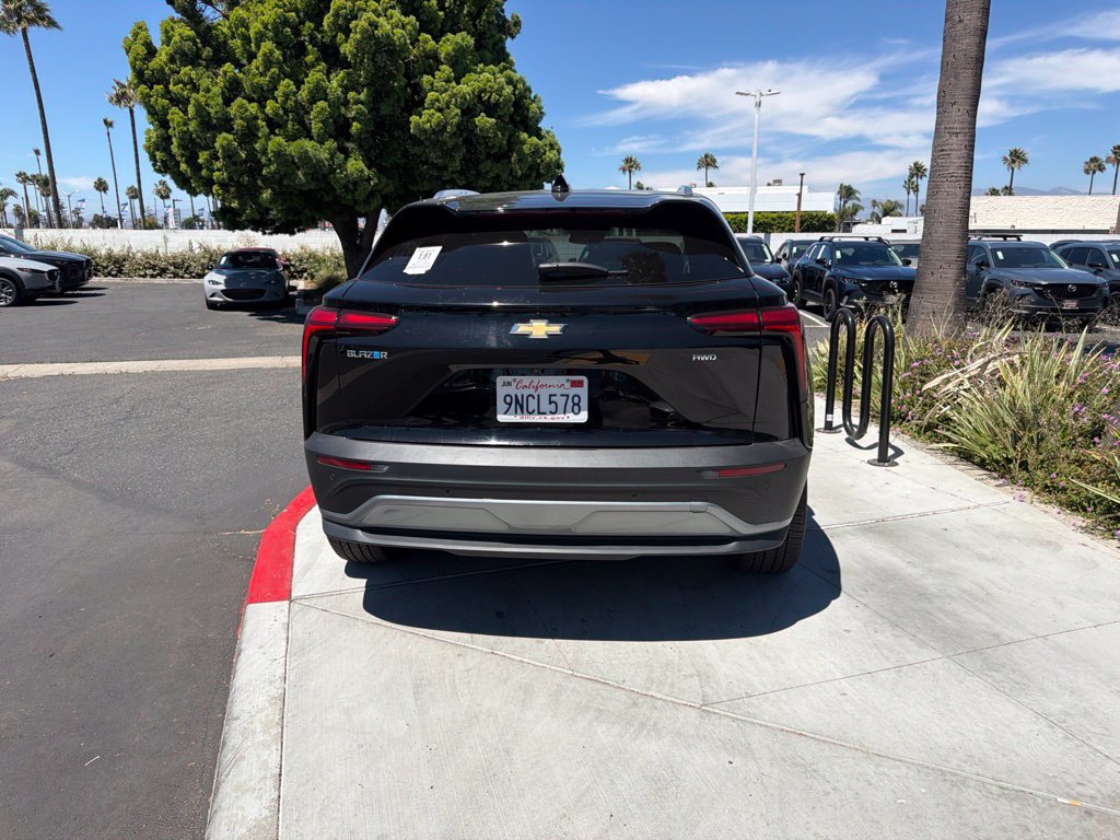 Used 2024 Chevrolet Blazer EV LT AWD/4WD image 16