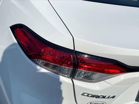 Used 2023 Toyota Corolla LE image 29