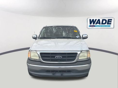 Used 2001 Ford F150 Lariat image 2