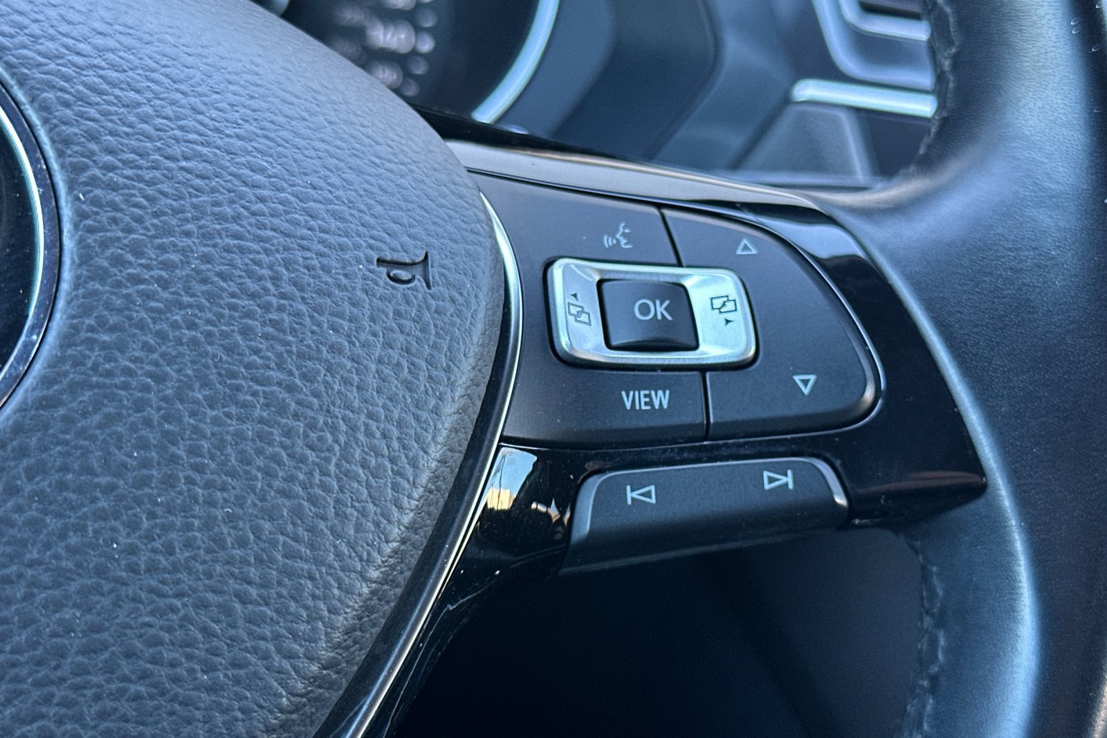Used 2019 Volkswagen Tiguan SE AWD/4WD image 27