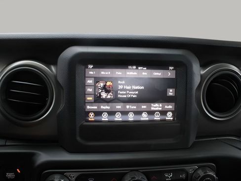 Used 2023 Jeep Gladiator Willys image 23