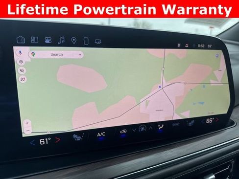 Used 2025 Chevrolet Suburban Z71 image 3