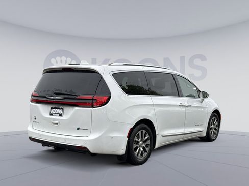 Used 2021 Chrysler Pacifica Pinnacle FWD image 7
