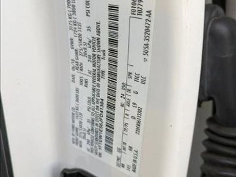 Used 2018 Ford F150 Lariat w/ Equipment Group 502A Luxury image 23