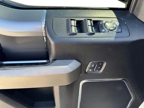 Used 2016 Ford F150 Lariat image 15